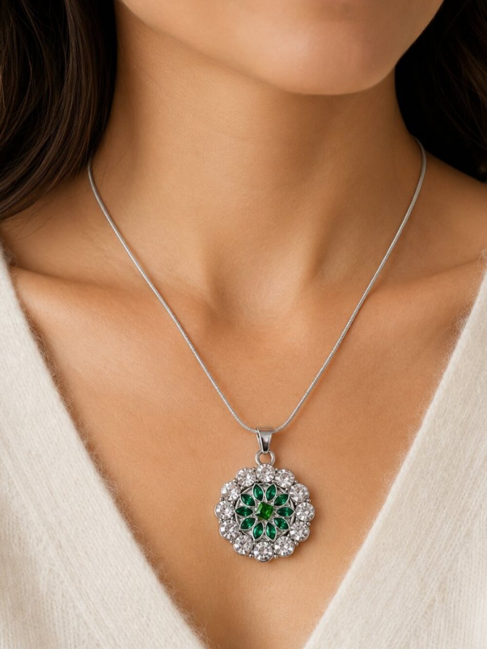 Silver Rhinestone Halo Snap Necklace Emerald Green Flower Snap 18"